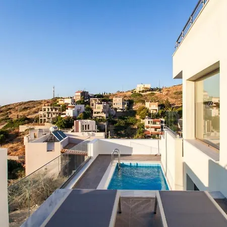 Διαμέρισμα Luxurious Rikas *